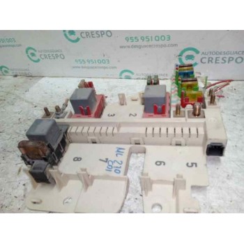 CAJA RELES / FUSIBLES 1635450105 08200200 