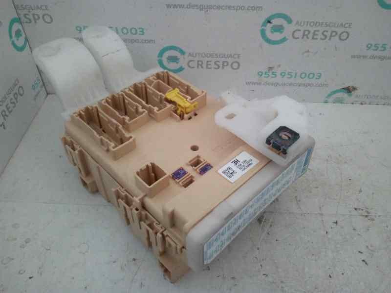 CAJA RELES / FUSIBLES 8273012X70A 6358-3366 3HC39KWB - imagen 1