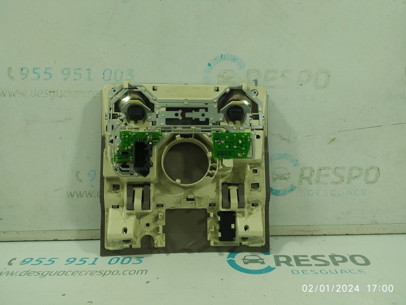 LUZ INTERIOR 1K0947105  - imagen 3