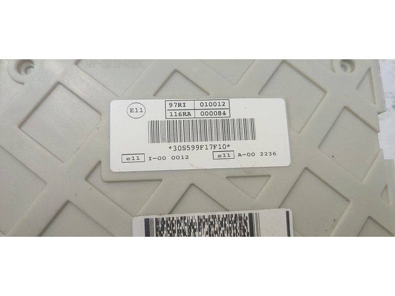 CAJA RELES / FUSIBLES 30S599F17F10  - imagen 2