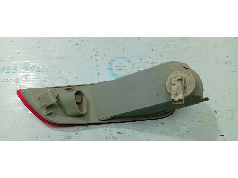 PILOTO TRASERO IZQUIERDO PARAGOLPES  - imagen 2