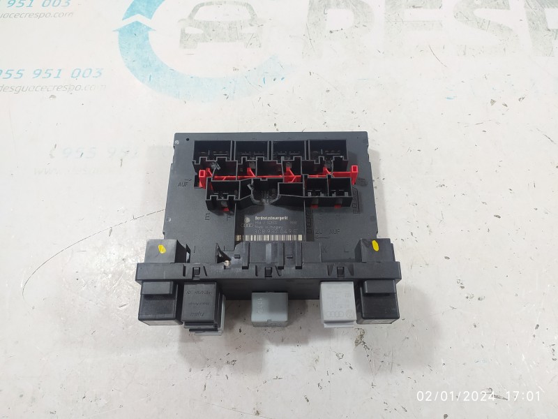 CAJA RELES / FUSIBLES 3C8947049E  - imagen 1