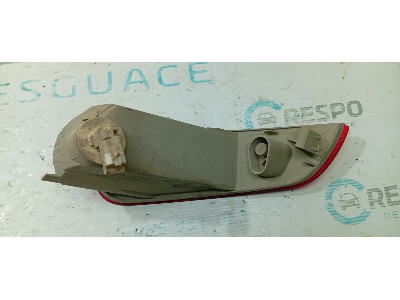 PILOTO TRASERO DERECHO PARAGOLPES  - imagen 2