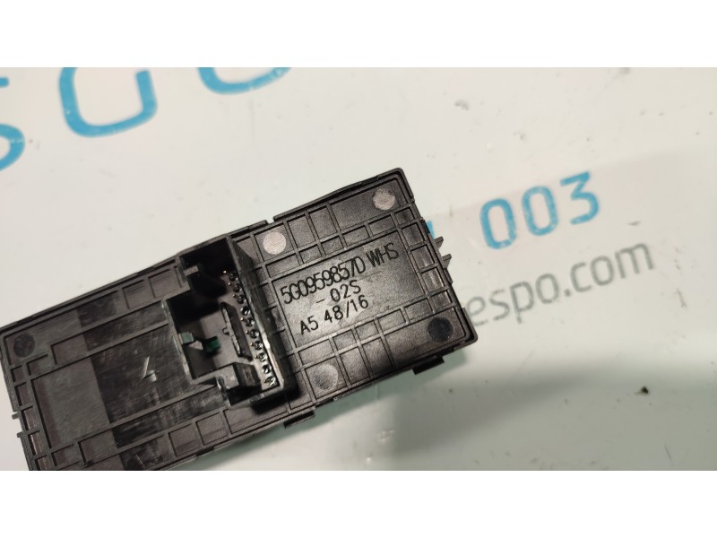 MANDO ELEVALUNAS DELANTERO IZQUIERDO 5G0959857D  - imagen 3