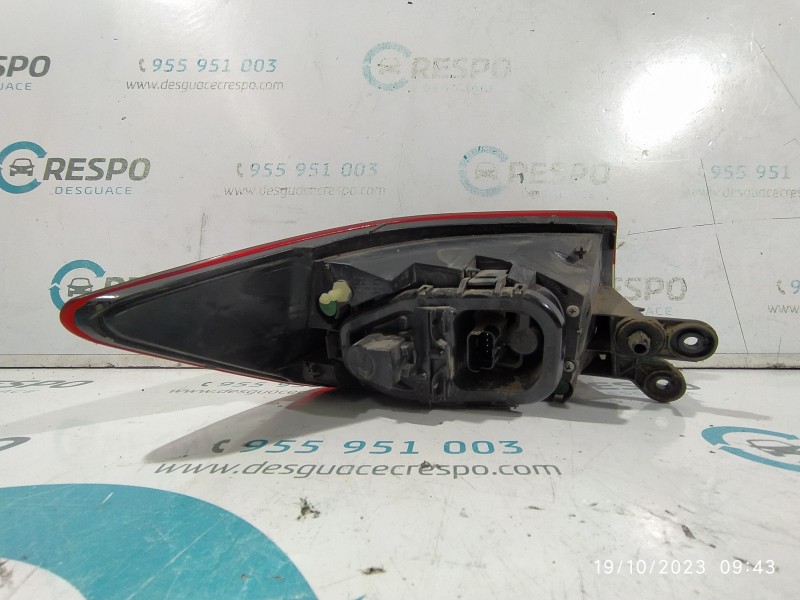 PILOTO TRASERO DERECHO 265502631R  - imagen 2