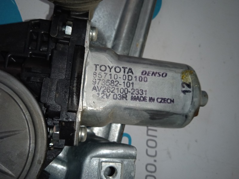 ELEVALUNAS TRASERO IZQUIERDO 857100D100  - imagen 2