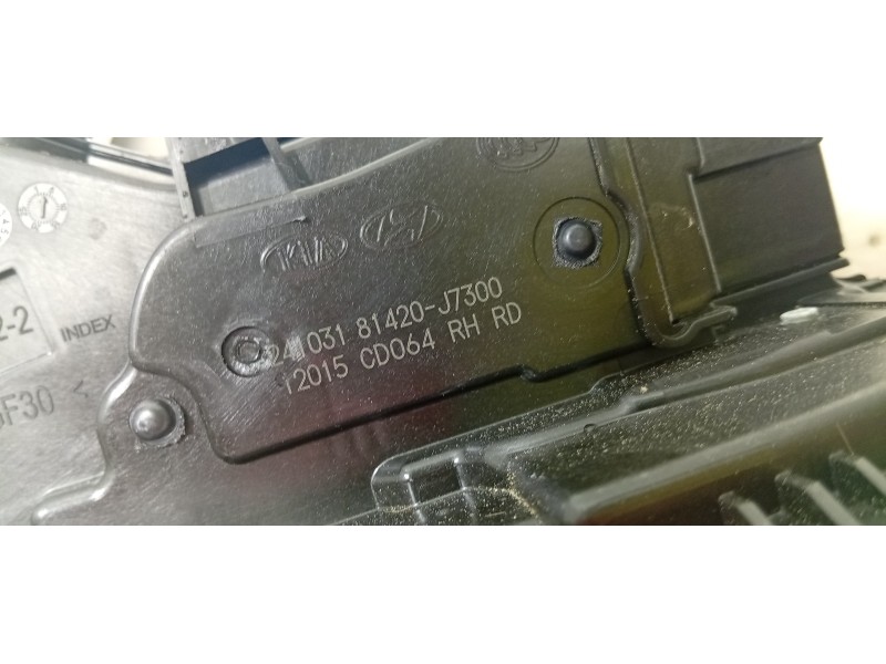 CERRADURA PUERTA TRASERA DERECHA 81420J7300  - imagen 3