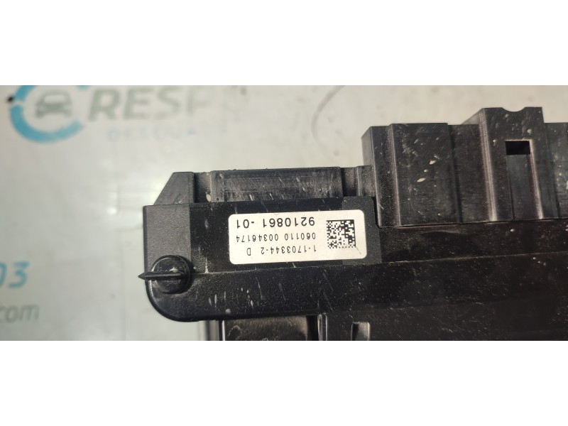 CAJA RELES / FUSIBLES 9210861  - imagen 2