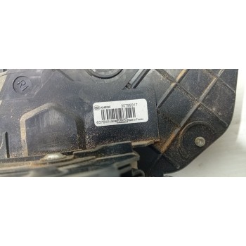 CERRADURA PUERTA TRASERA DERECHA 30799317  - miniatura 2