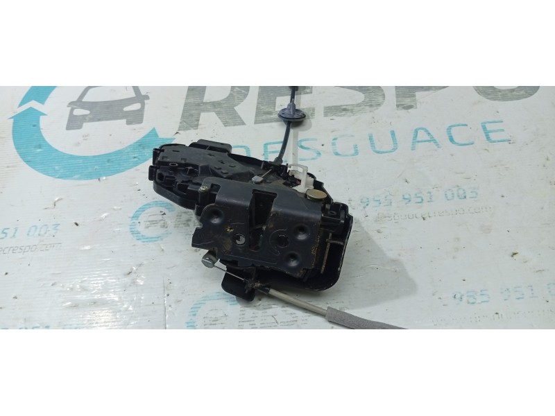 CERRADURA PUERTA TRASERA DERECHA 30799317  - imagen 3