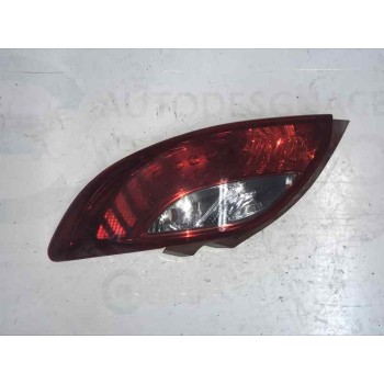 PILOTO TRASERO DERECHO D65151150 