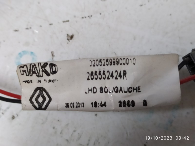 PILOTO TRASERO IZQUIERDO INTERIOR 265552424R  - imagen 3