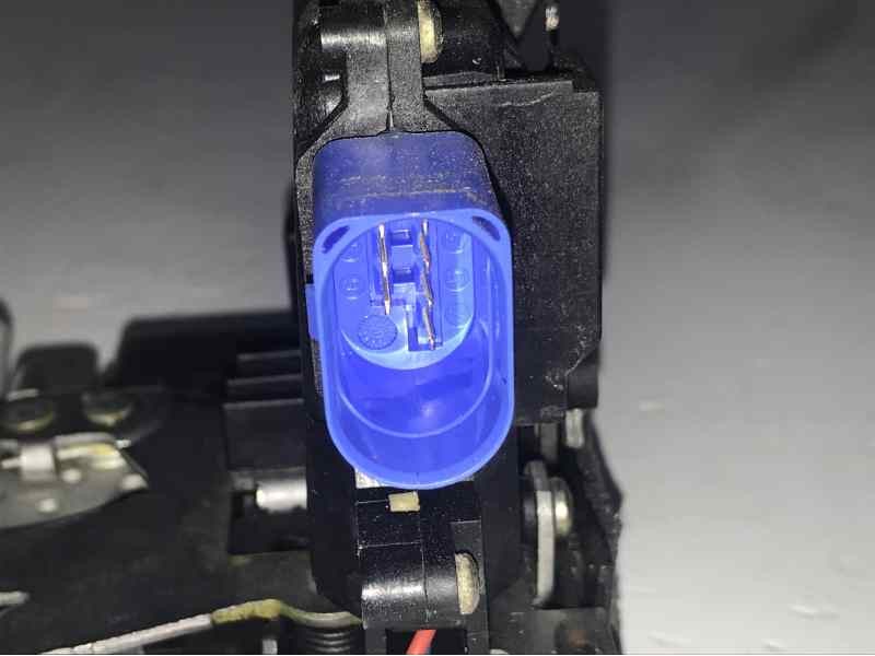 CERRADURA PUERTA DELANTERA DERECHA 4E1837016  - imagen 2