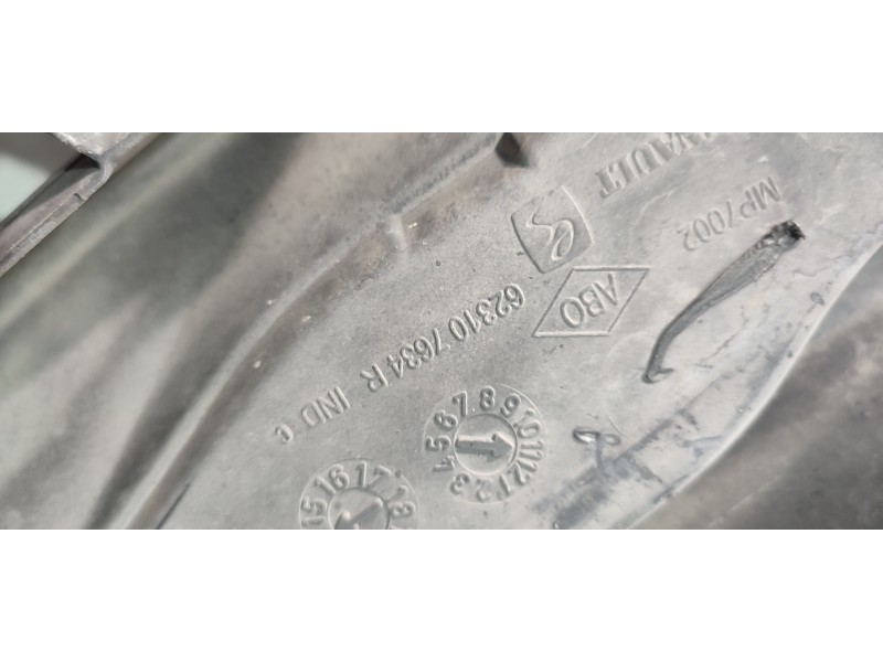 REJILLA PARAGOLPES DELANTERO 623107634R  - imagen 3