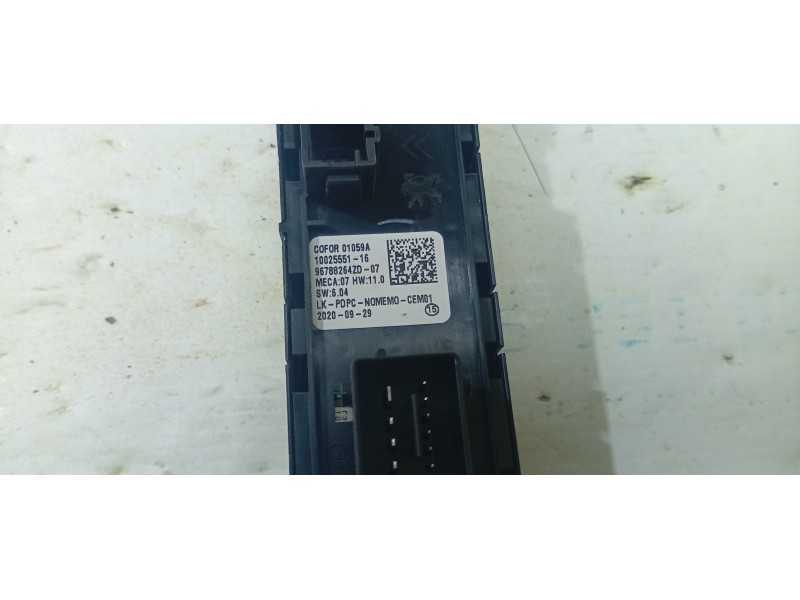 MANDO ELEVALUNAS DELANTERO IZQUIERDO 96788264ZD  - imagen 2