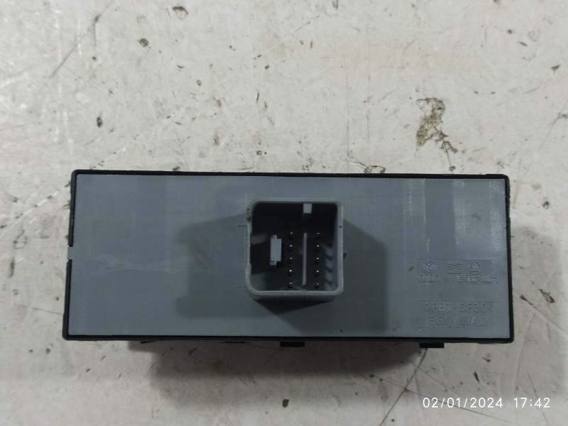 MANDO ELEVALUNAS DELANTERO IZQUIERDO 1K4959857B  - imagen 2