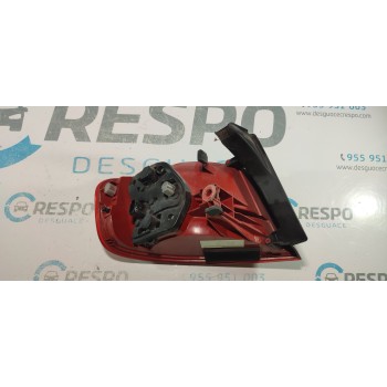 PILOTO TRASERO DERECHO 8K5945096D  - miniatura 2