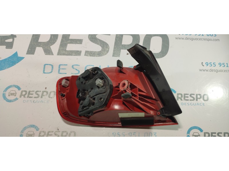 PILOTO TRASERO DERECHO 8K5945096D  - imagen 2