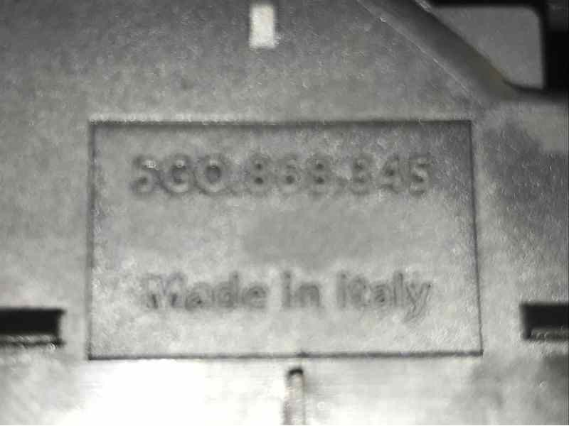 MANDO ELEVALUNAS TRASERO DERECHO 5G0868345  - imagen 2