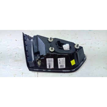 PILOTO TRASERO DERECHO INTERIOR J792462090  - miniatura 3