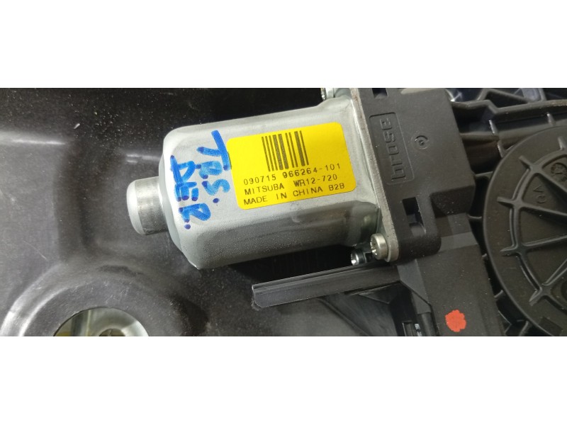 ELEVALUNAS TRASERO DERECHO  - imagen 2