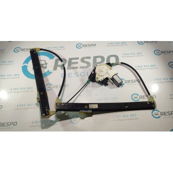 ELEVALUNAS DELANTERO DERECHO 8K0837462 