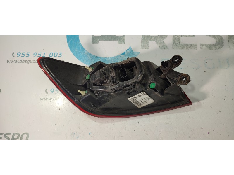 PILOTO TRASERO DERECHO 265509846R  - imagen 3