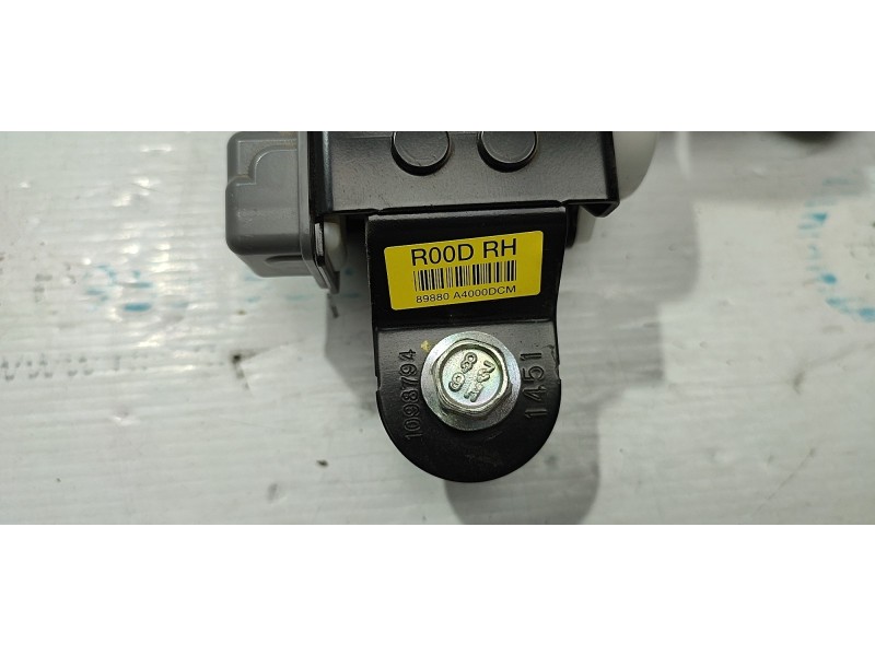 CINTURON SEGURIDAD TRASERO DERECHO 89880A4000  - imagen 2