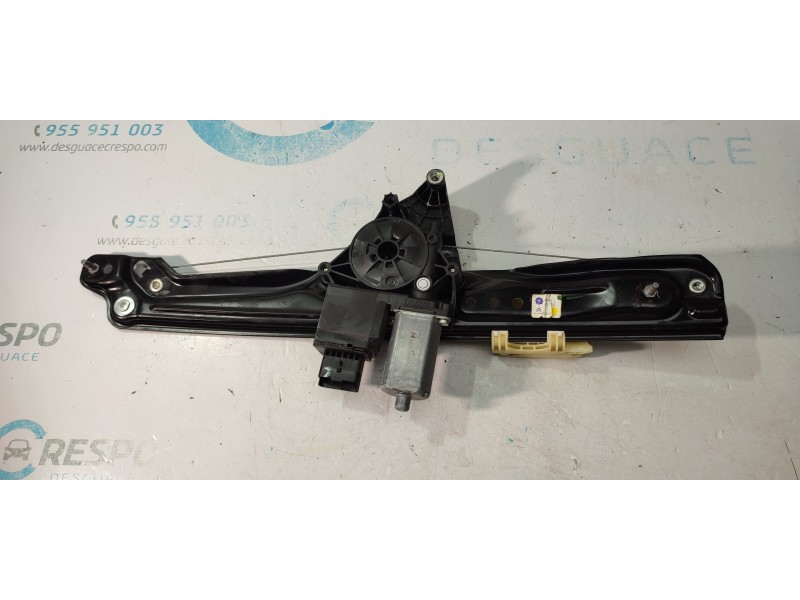 ELEVALUNAS TRASERO DERECHO  - imagen 1