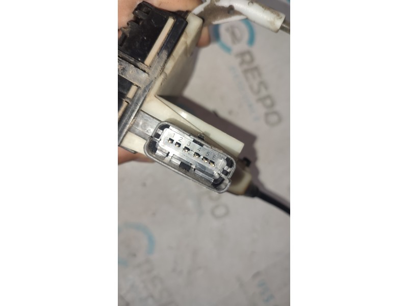 CERRADURA PUERTA DELANTERA DERECHA 9812500780  - imagen 2