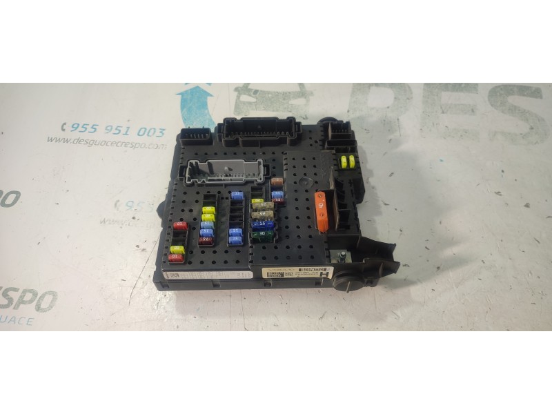 CAJA RELES / FUSIBLES 30728512  - imagen 1