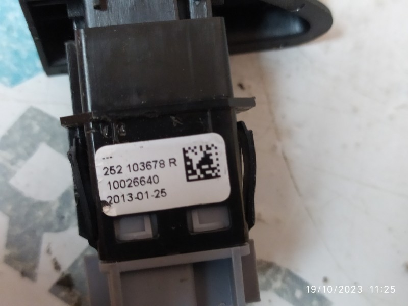 INTERRUPTOR 252103678R  - imagen 3