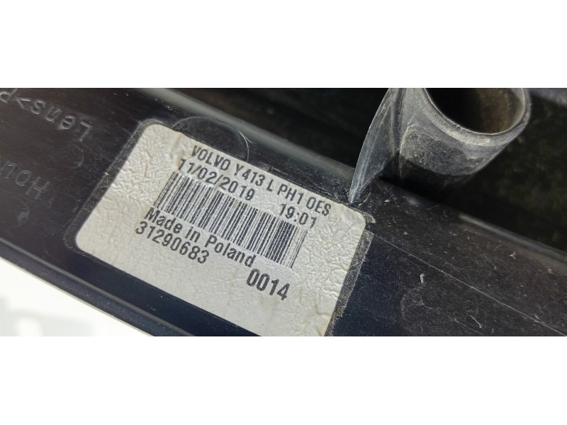 PILOTO TRASERO IZQUIERDO 31290683 89075216  - imagen 4