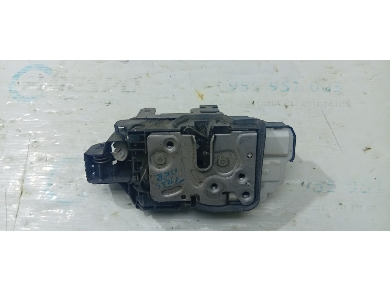 CERRADURA PUERTA TRASERA DERECHA 31440398  - imagen 2