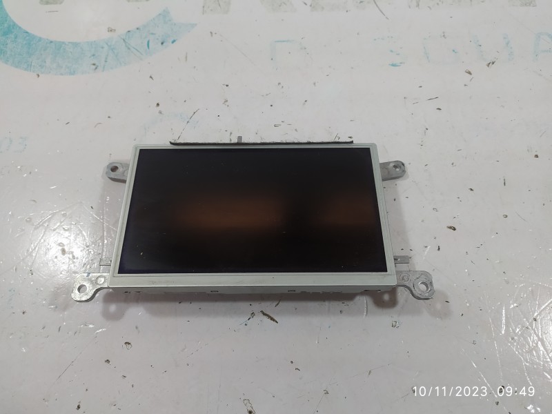 PANTALLA MULTIFUNCION 8T0919603G  - imagen 1