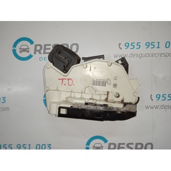 CERRADURA PUERTA TRASERA DERECHA 5K4839016Q 