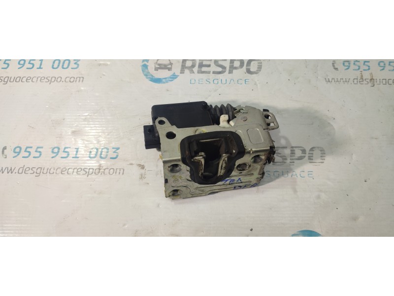 CERRADURA PUERTA TRASERA DERECHA 825029556R  - imagen 2