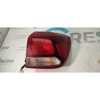 PILOTO TRASERO DERECHO 92402H8 