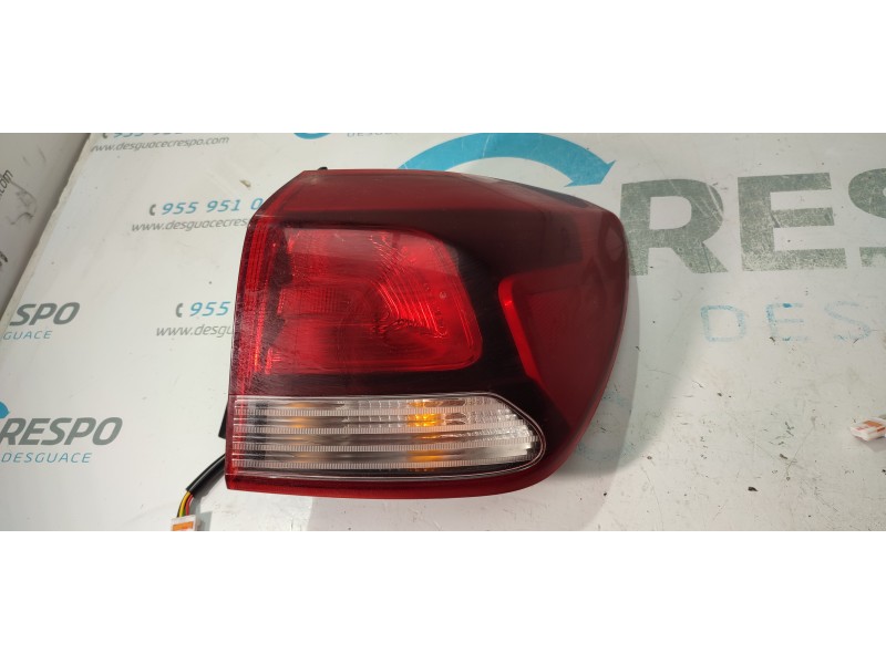 PILOTO TRASERO DERECHO 92402H8  - imagen 1
