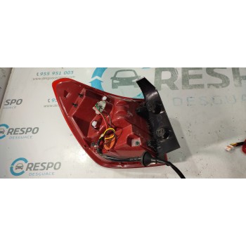 PILOTO TRASERO DERECHO 92402H8  - miniatura 2