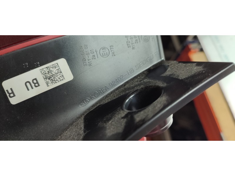 PILOTO TRASERO DERECHO 92402H8  - imagen 3