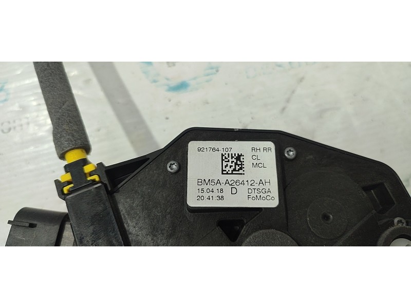 CERRADURA PUERTA TRASERA DERECHA BM5AA26412AH  - imagen 2