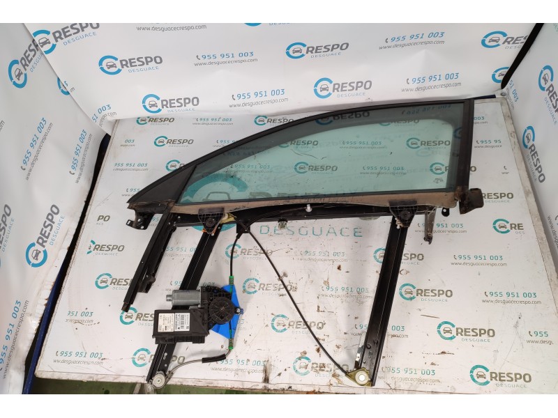 ELEVALUNAS DELANTERO IZQUIERDO 8E1959801G  - imagen 1