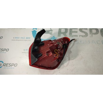 PILOTO TRASERO IZQUIERDO 92401H8  - miniatura 2