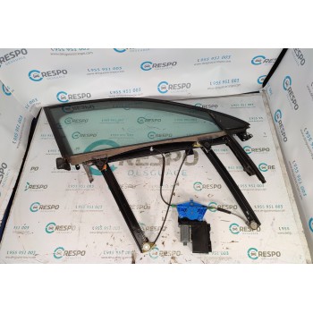 ELEVALUNAS DELANTERO DERECHO 8E1959802G 