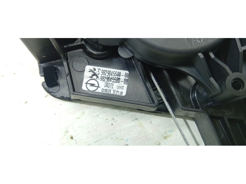 ELEVALUNAS TRASERO DERECHO 9829045580  - imagen 2