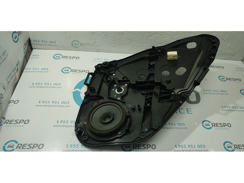 ELEVALUNAS TRASERO DERECHO 8A61A045H22AG  - imagen 1