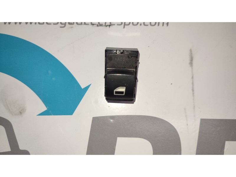 MANDO ELEVALUNAS DELANTERO DERECHO 9163527  - imagen 1