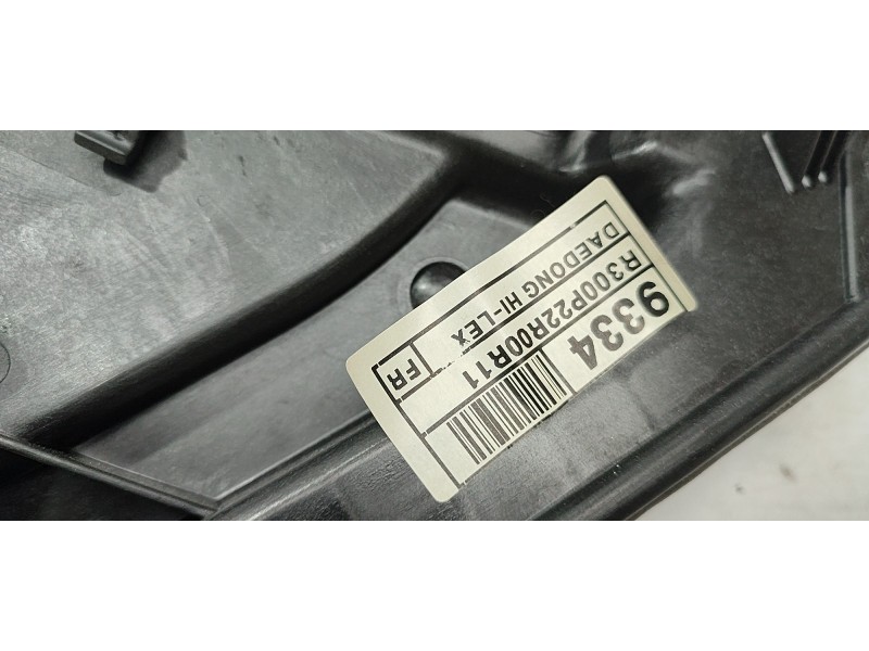 ELEVALUNAS DELANTERO DERECHO 82480A4000  - imagen 3