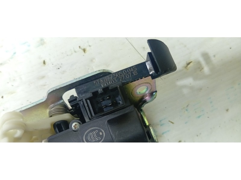 CERRADURA MALETERO / PORTON 5TA827505D  - imagen 3